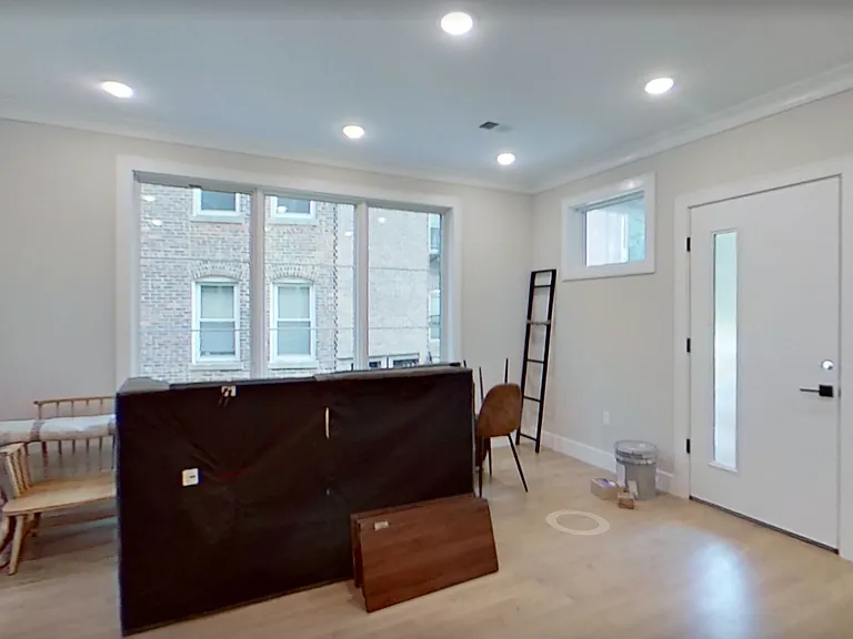 104-106 Warren St #2R — Photo 3
