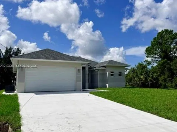 744 Long Distance Ln, Lehigh Acres, FL 33974