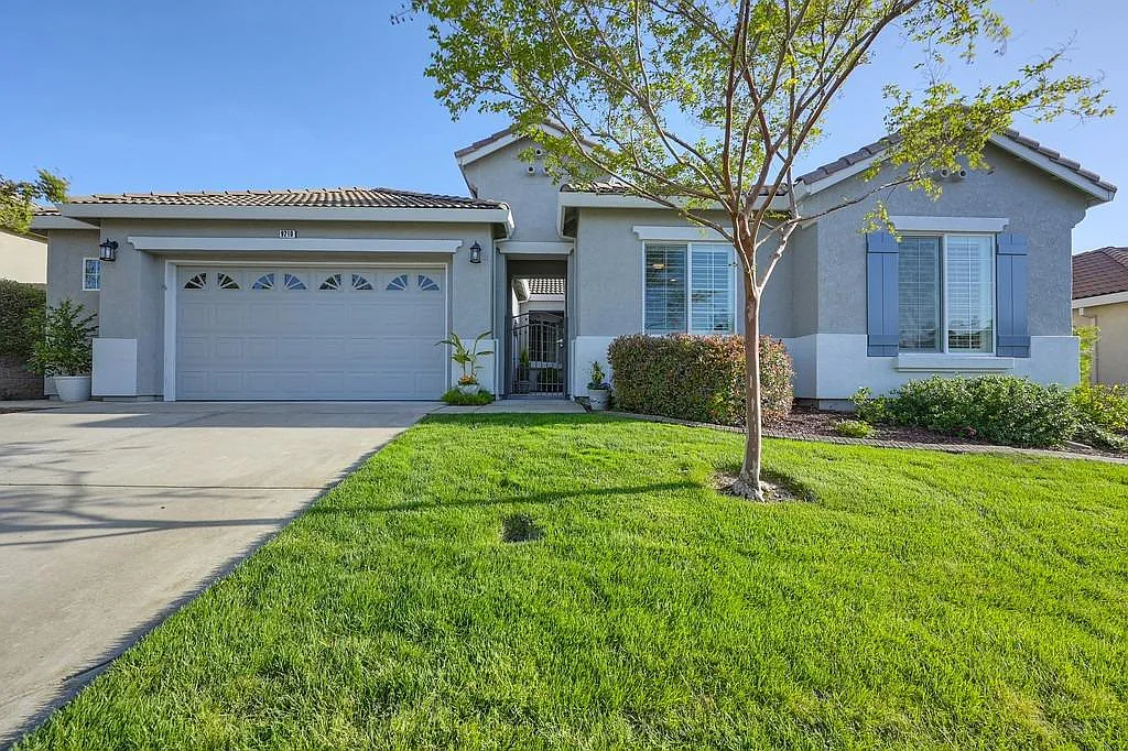 9210 Forestberry Way photo 1