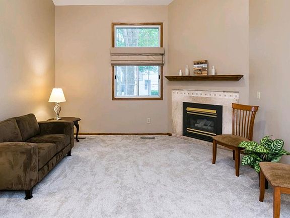 5th image of 2574 Bedford Ct #0