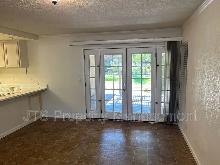 6830 Mellodora Dr — Photo 4