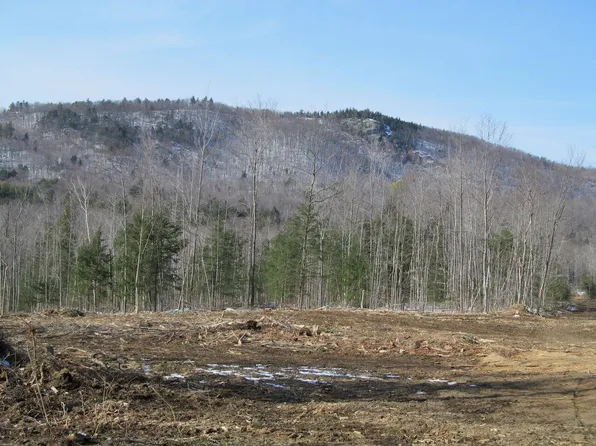 01 Hayes Road, Norway, ME 04268