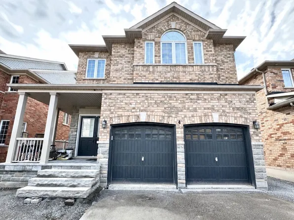 4 Campview St, Whitby, ON L1R 0K5