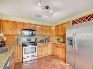 12561 Shoreside Ln, Wellington, FL 33414