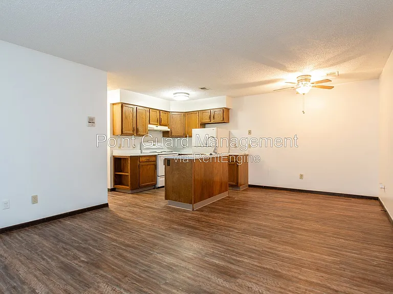 Midtown Place Apartments — Photo 43