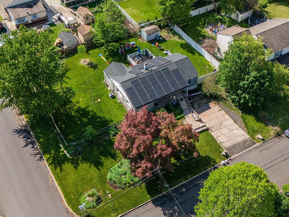 1st image of 19 Madison Rd