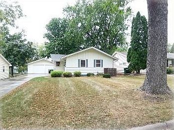 2nd image of 538 Park Valley Dr E