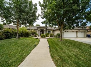 1441 Greenfield Ave, Hanford, CA