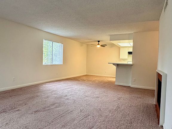5th image of 4901 Whitsett Ave APT 203