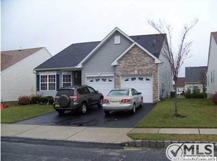 21 Snowberry Ln, Howell, NJ 07731