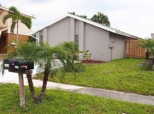 5014 Springwood Dr, Tampa, FL 33624