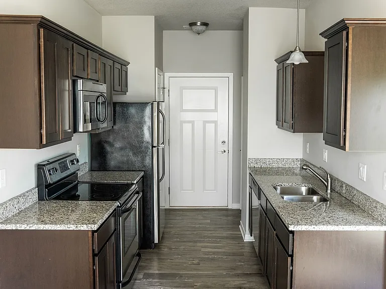 The Village at The Grove Townhomes — Photo 6