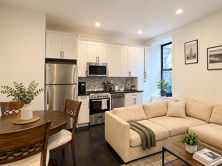 1428 Lexington Ave #3B — Photo 1