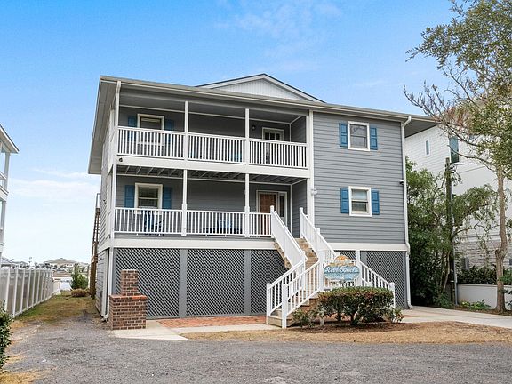 2nd image of 3111 First Ave. S