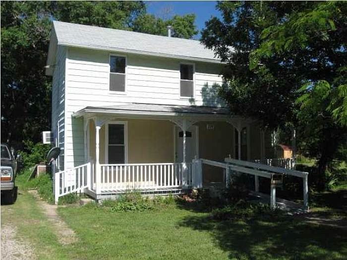1st image of 719 N Sycamore St