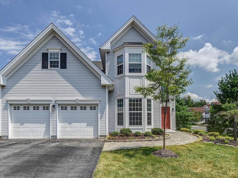 1st image of 35 Hardwick Dr