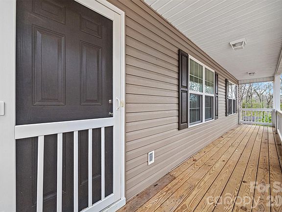 3rd image of 6115 Chandler Rd