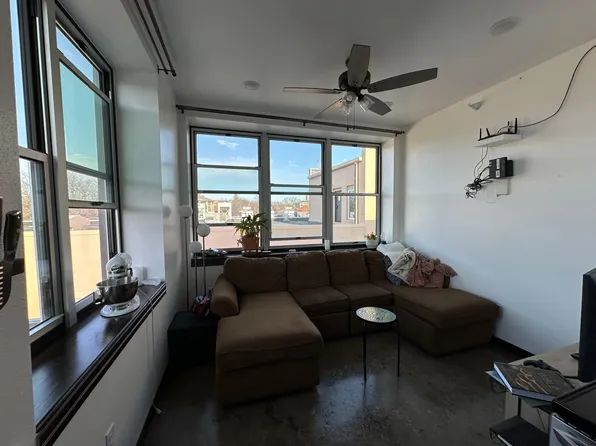 411 4th St #6, Brookings, SD 57006