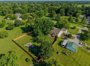 5542 Maple Leaf Dr, Fulton, MO 65251