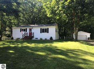 8395 W Monroe Rd, Elwell, MI 48832