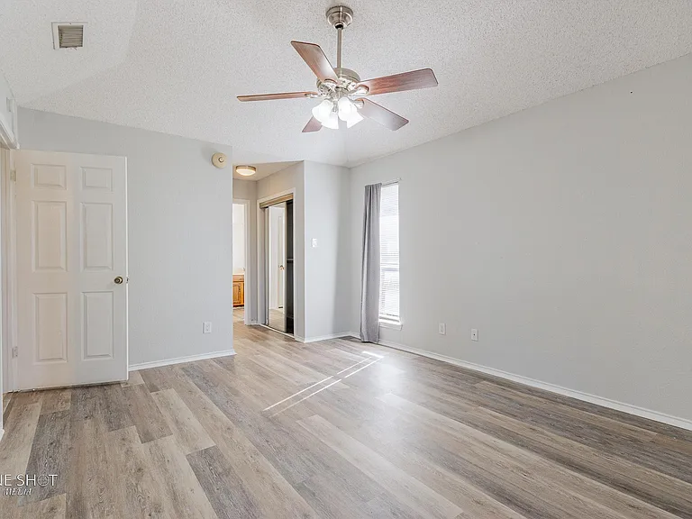 2957 Oak Ridge Ct — Photo 18