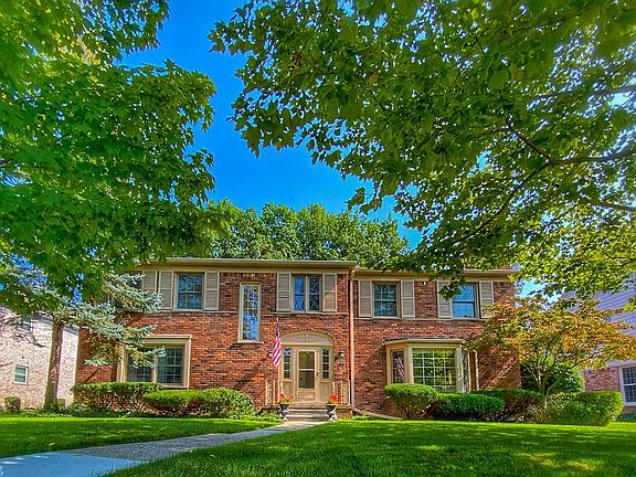 __Located in Grosse Pointe, MI