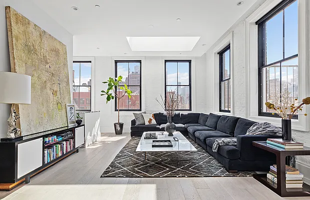 Sold by Compass | media 39