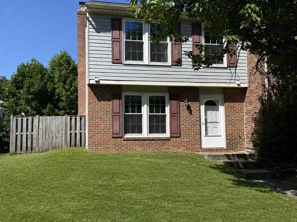 3601 Woodhaven Ct, Woodbridge, VA 22192