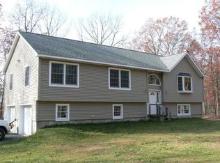 112 Mountain Top Rd, Lackawaxen, PA 18435