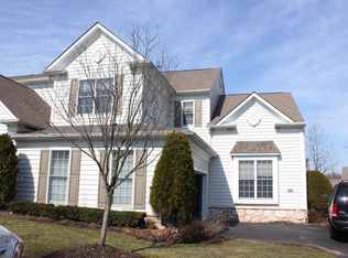 7 Scarlet Oak Ln, Paramus, NJ 07652
