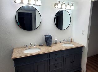 101 Apple Mountain Rd, Estancia, NM 87016