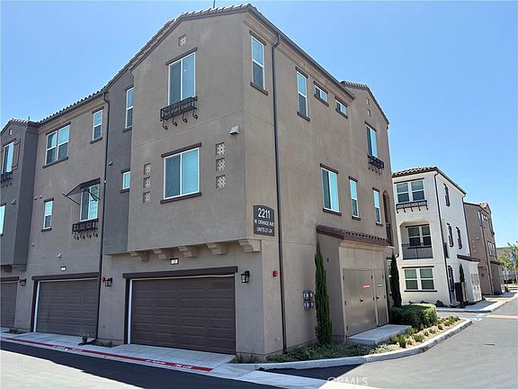 3rd image of 2211 W Orange Ave #21