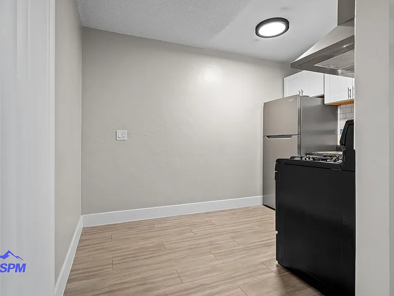 Willow Glen Apartments — Photo 9