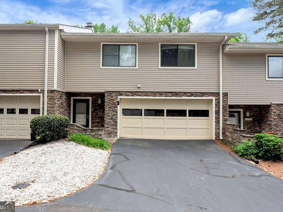 1st image of 5 Basswood Cir