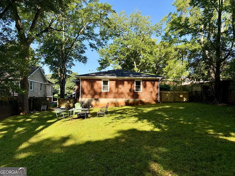 99 Norwood Ave NE #B — Photo 3