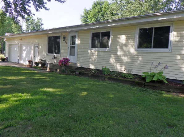 103 Hillcrest Dr, Marion, WI 54950