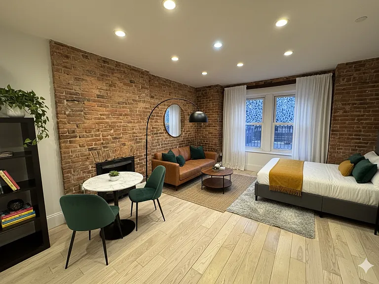 253 Jefferson Ave #1 — Photo 6