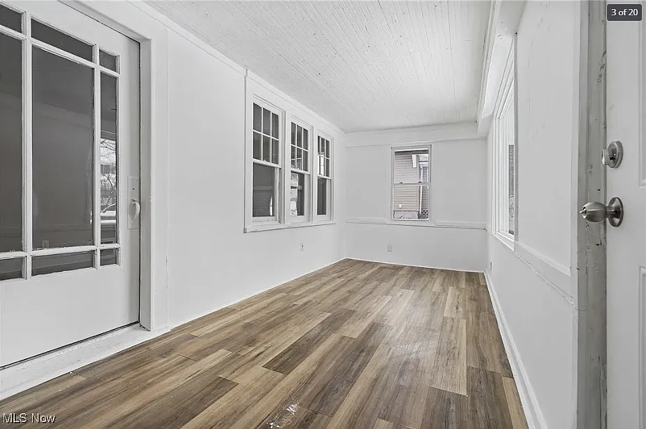 Building Photo - 625 Wyandot Ave