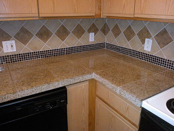 3rd image of 3054 Courtland Blvd