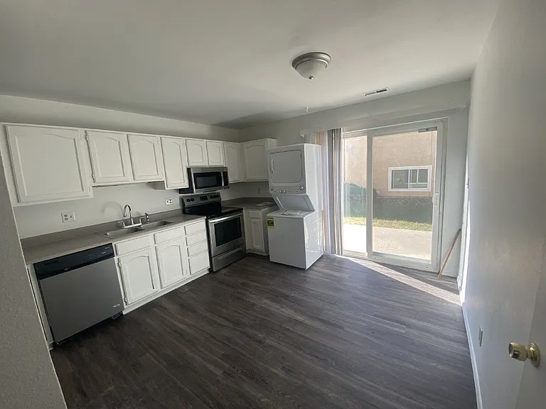 2629 E Uintah St #C — Photo 29