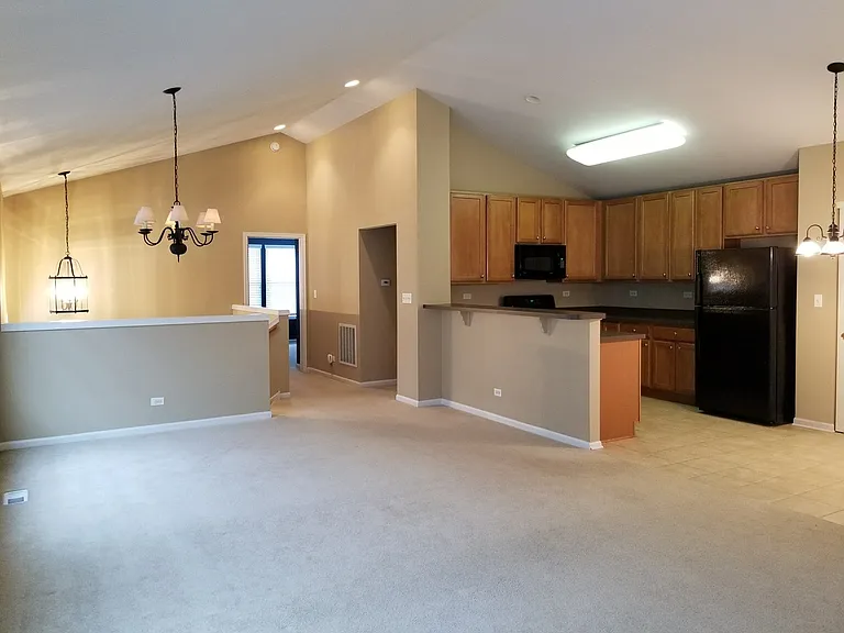 2444 Emily Ln #2444 — Photo 5