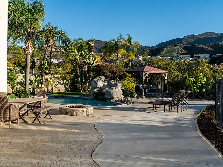 2669 Camino Del Ninos — Photo 2