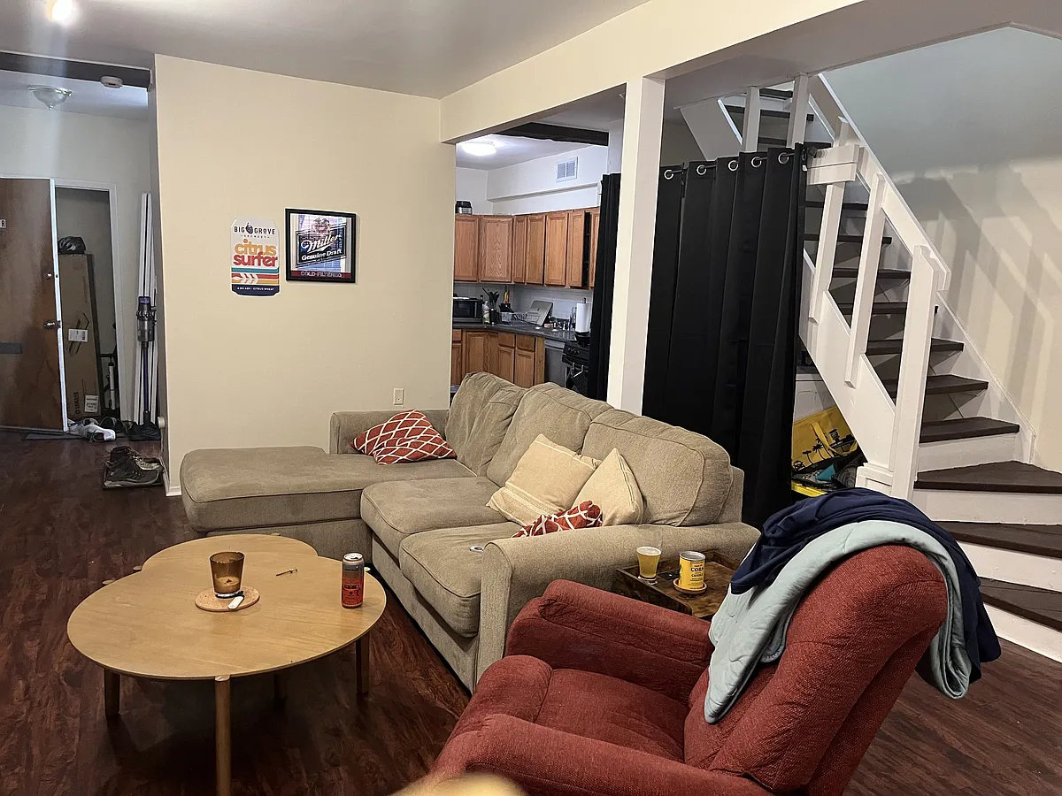 Building Photo - 517 W Armitage Ave #1R