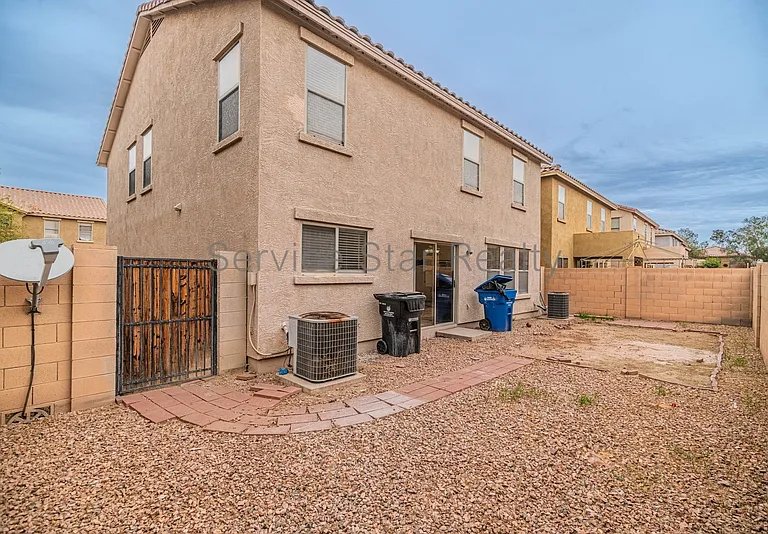 9425 W Wilshire Ave — Photo 28