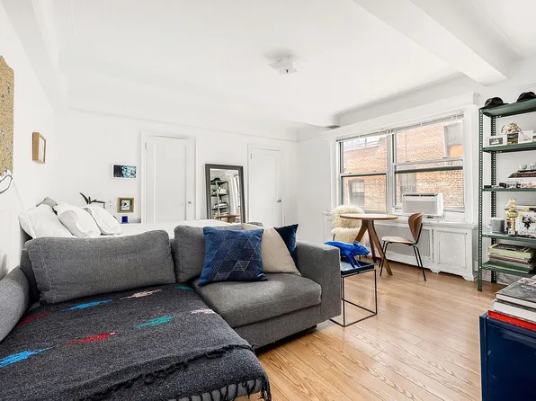 70 Remsen St APT 7J, Brooklyn, NY 11201