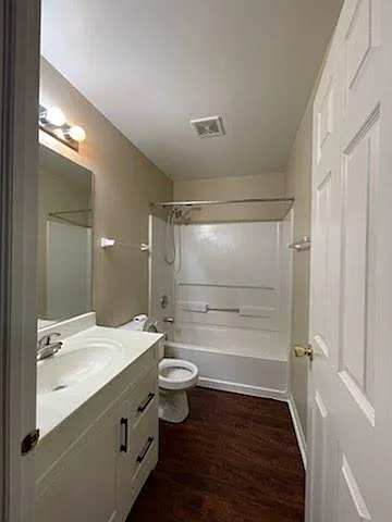 315 Springbrook Trl S — Photo 19