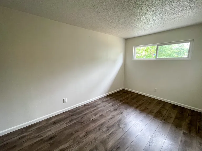 1655 Tuolumne St #4 — Photo 8