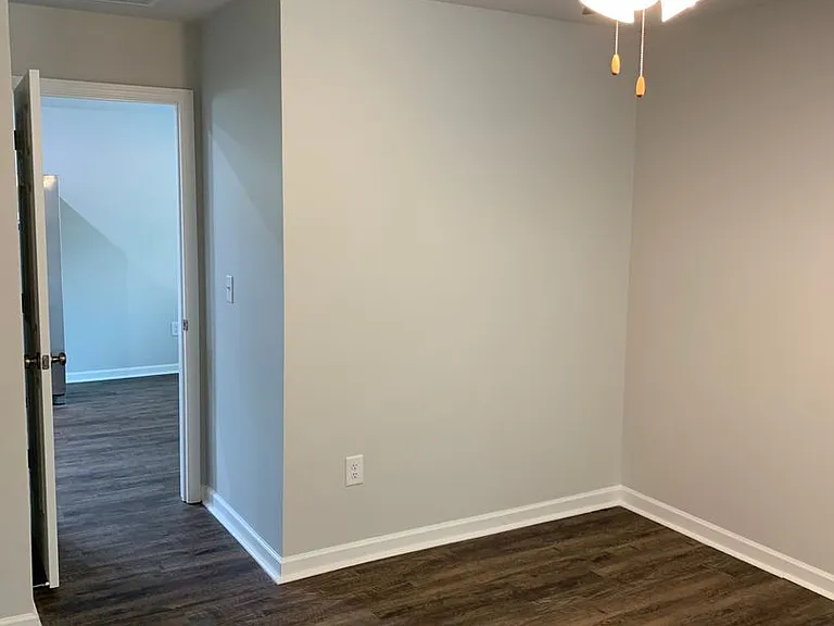 310 Tiffany Ln — Photo 14
