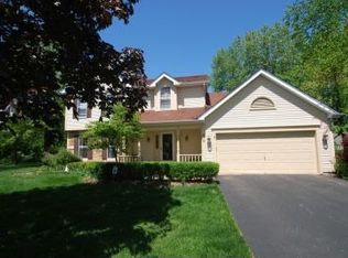 410 Timbers Pl, Saint Charles, IL 60174