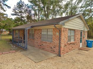 409 Maple Ln, Conroe, TX 77304